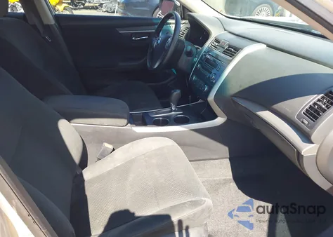 2015 Nissan Altima 2.5 S z USA, uszkodzony, nr VIN 1N4AL3AP6FC239722